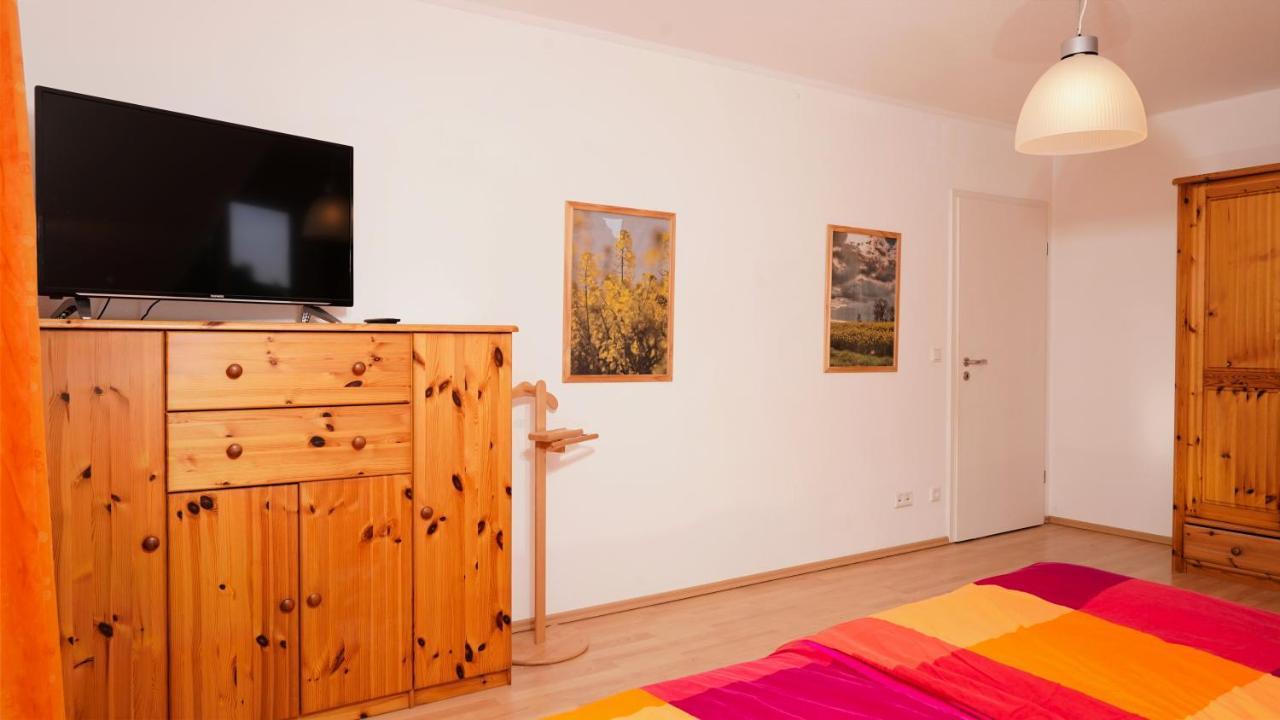3 Schlafzimmer 8 Gaste Ruhig 110Qm Nahe Flughafen Norderstedt Exterior foto
